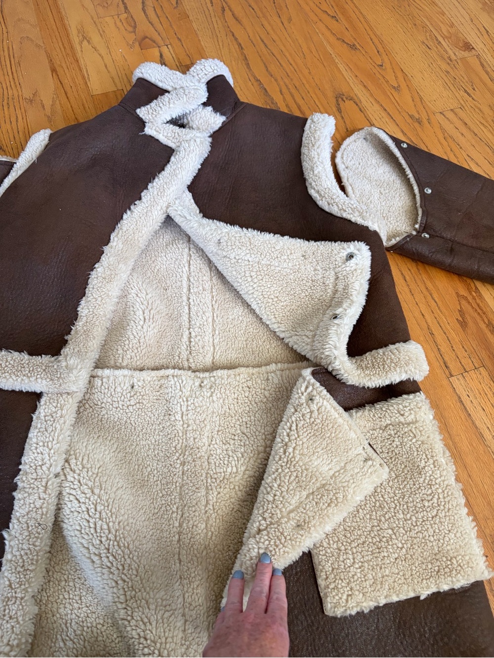 JustFab Brown Teddy Shearling-Trim 4 in 1 Coat with Cream Accents - Picture 6 of 8